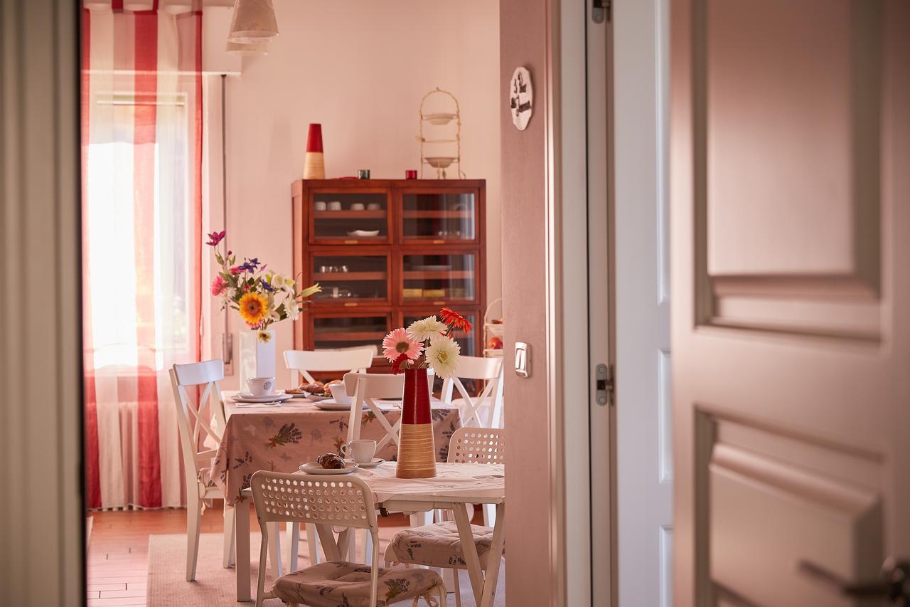 Cento Passi Dal Duomo B&B 阿雷佐 外观 照片